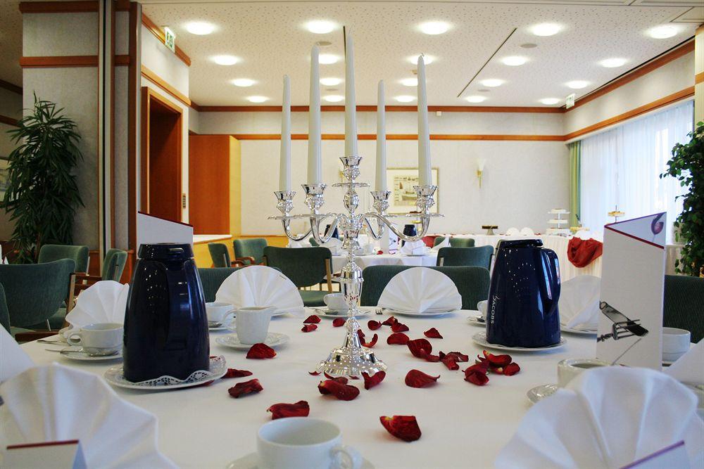 Wyndham Stralsund Hansedom Екстериор снимка