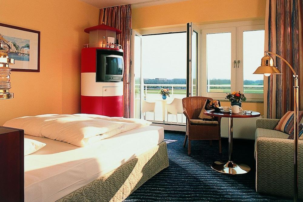 Wyndham Stralsund Hansedom Екстериор снимка