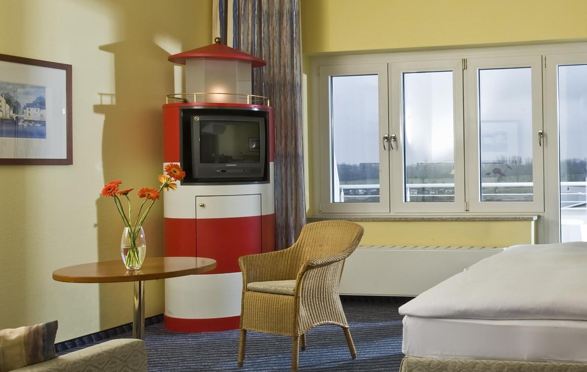 Wyndham Stralsund Hansedom Екстериор снимка